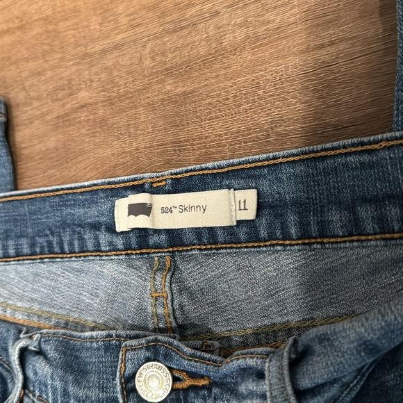 Women’s low-cut 524 skinny size 11 Levi’s jeans - Picture 2 of 9